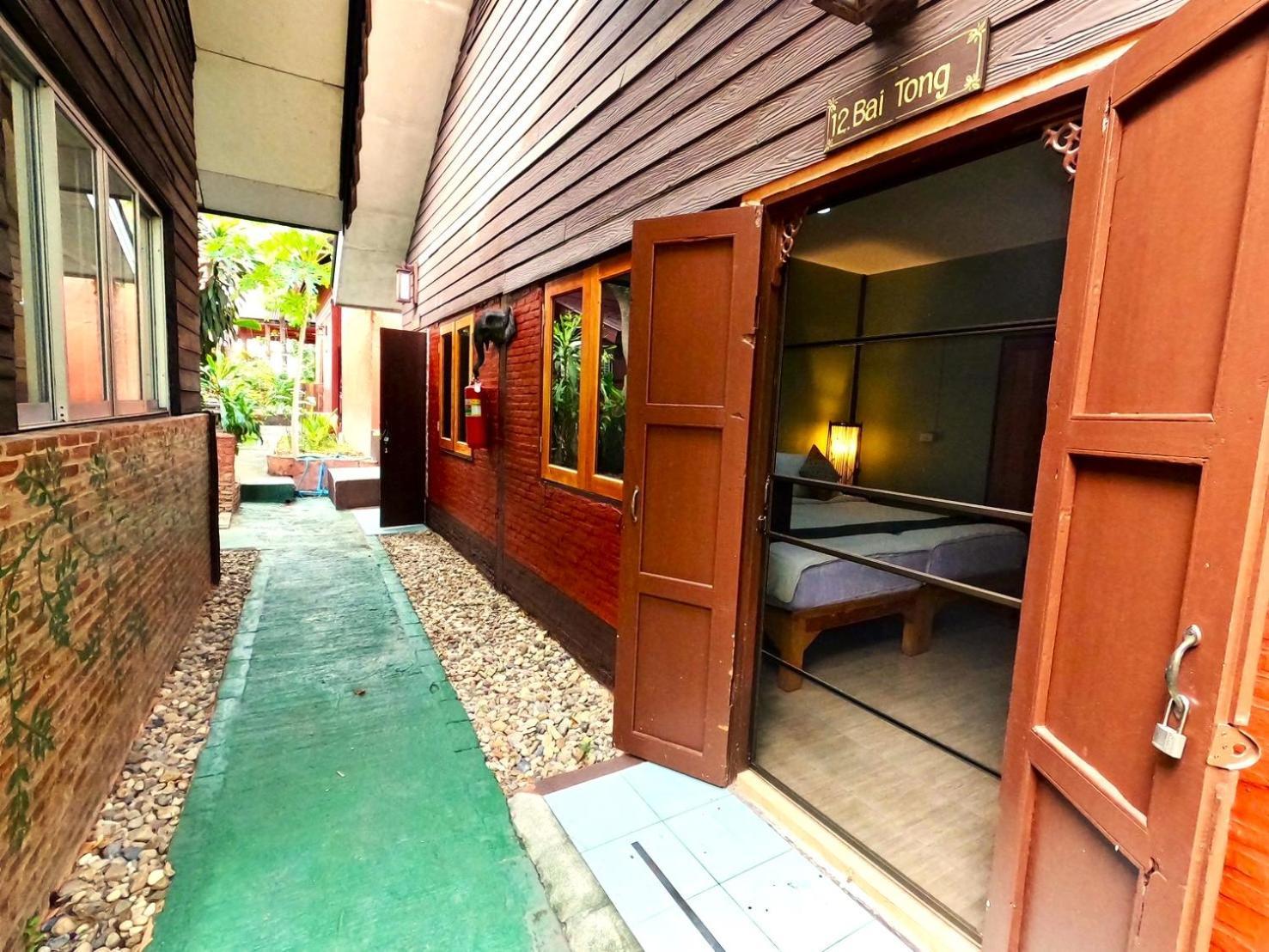 Joy'S House & Tour Bed & Breakfast Chiang Mai Bagian luar foto